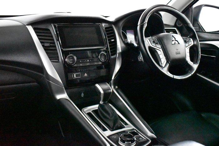 2018 Mitsubishi Pajero Sport GLS