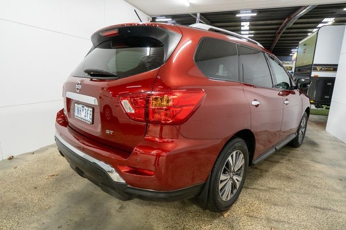 2017 Nissan Pathfinder ST