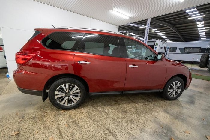 2017 Nissan Pathfinder ST