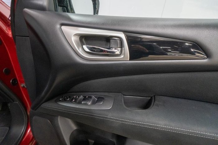2017 Nissan Pathfinder ST