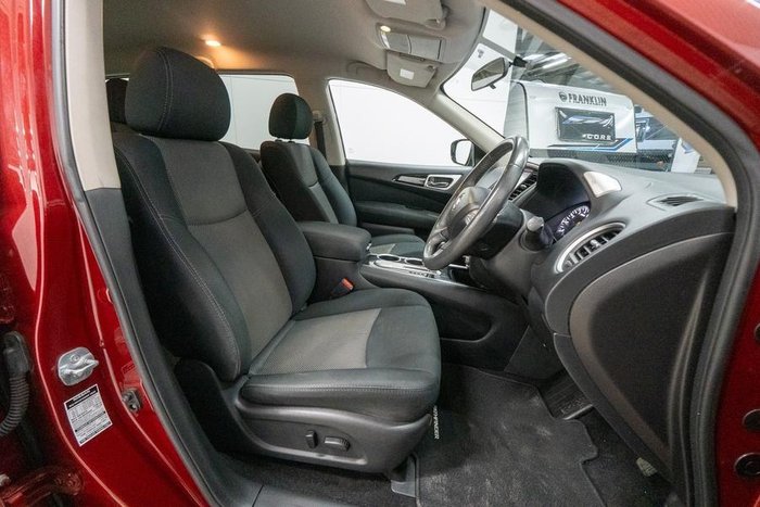 2017 Nissan Pathfinder ST