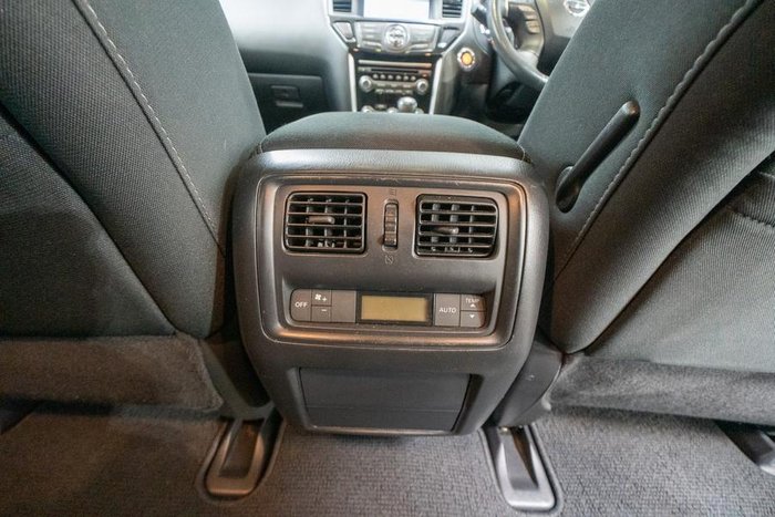 2017 Nissan Pathfinder ST
