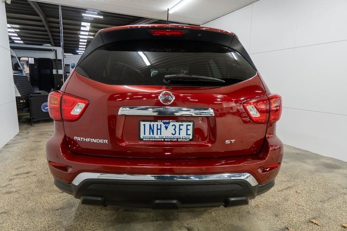 2017 Nissan Pathfinder ST