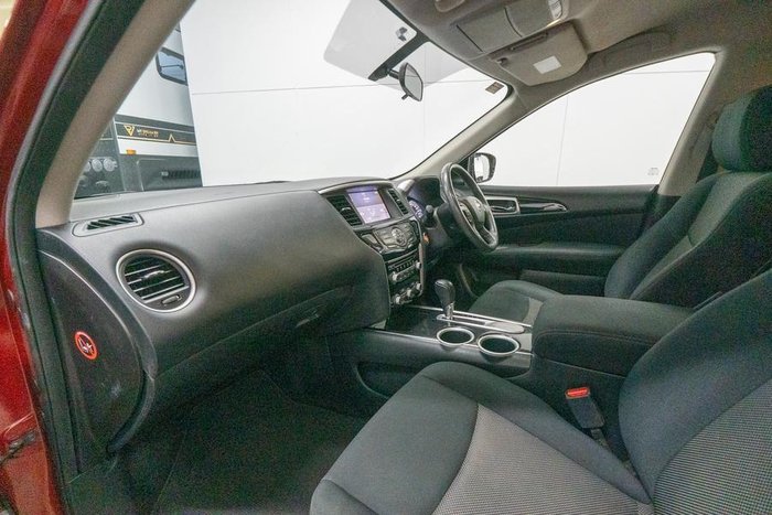 2017 Nissan Pathfinder ST