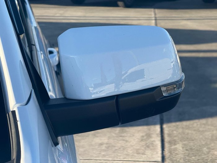 2023 Volkswagen Amarok TDI500 Life NF MY23 4X4 Dual Range Clear White
