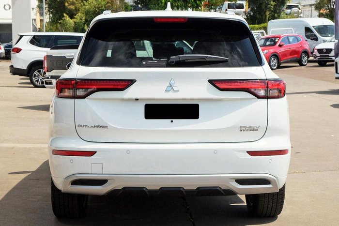 2025 Mitsubishi Outlander PHEV Exceed ZM MY24 AWD White