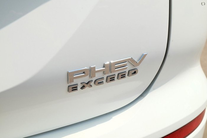2025 Mitsubishi Outlander PHEV Exceed ZM MY24 AWD White