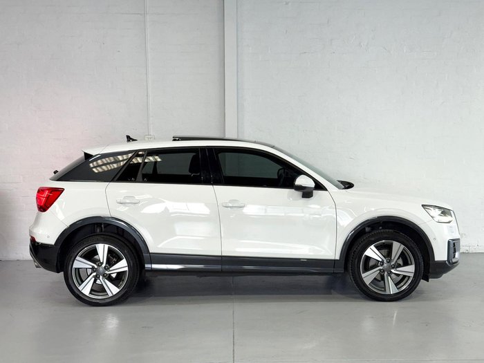 2019 Audi Q2 35 TFSI design GA MY20 Glacier White