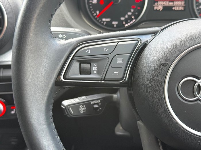 2019 Audi Q2 35 TFSI design GA MY20 Glacier White