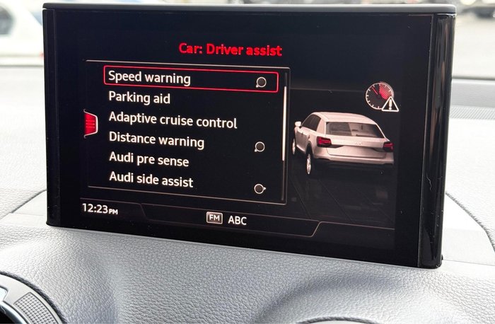 2019 Audi Q2 35 TFSI design GA MY20 Glacier White