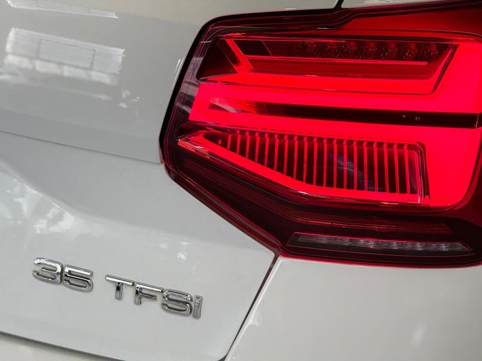 2019 Audi Q2 35 TFSI design GA MY20 Glacier White