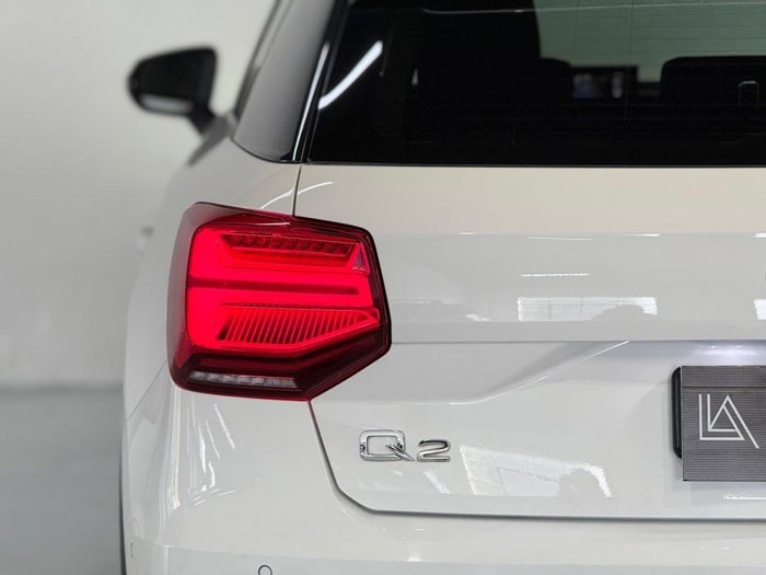 2019 Audi Q2 35 TFSI design GA MY20 Glacier White