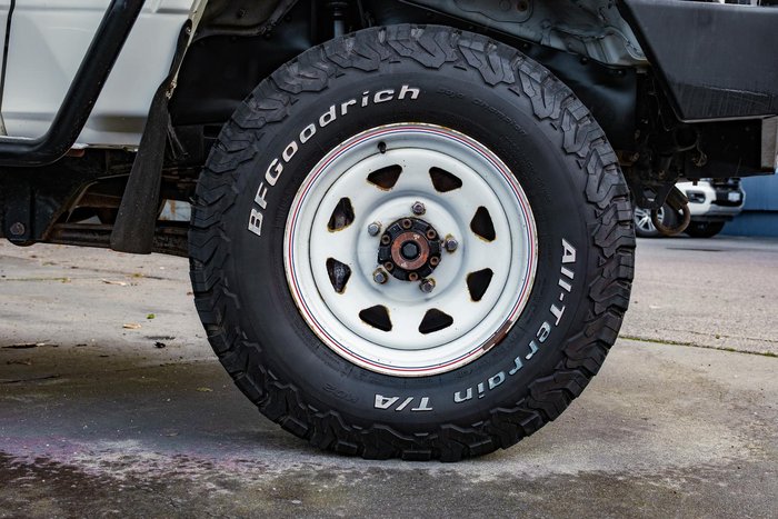 2018 Toyota Landcruiser Workmate VDJ79R 4X4 Dual Range French Vanilla