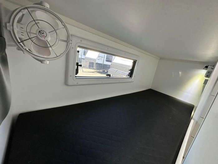 2025 Supreme 2160_C_K2e13b_T Sunray 21'6 2 Bunk