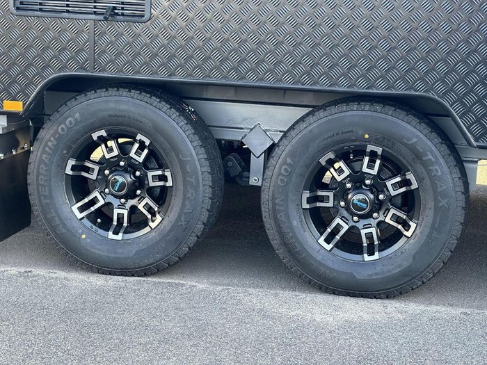 2025 Supreme 2160_C_K2e13b_T Sunray 21'6 2 Bunk