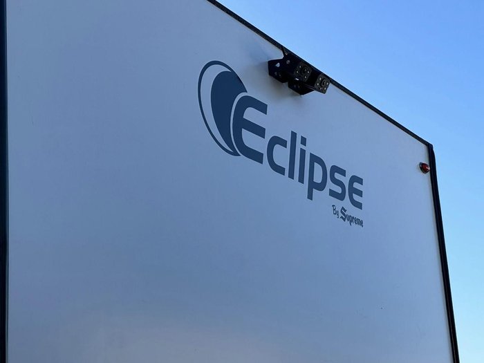 2025 Supreme 2160_C_K2e13b_T Sunray 21'6 2 Bunk