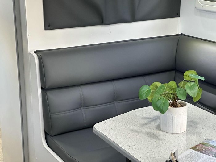 2025 Supreme 2160_C_K2e13b_T Sunray 21'6 2 Bunk