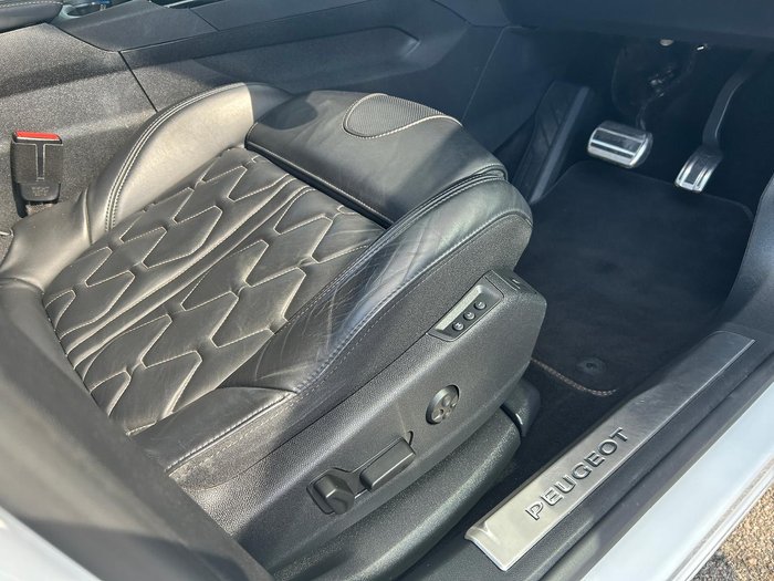 2020 Peugeot 3008 GT P84 MY20 Pearl White