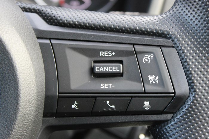 2025 Mitsubishi Triton GLX+