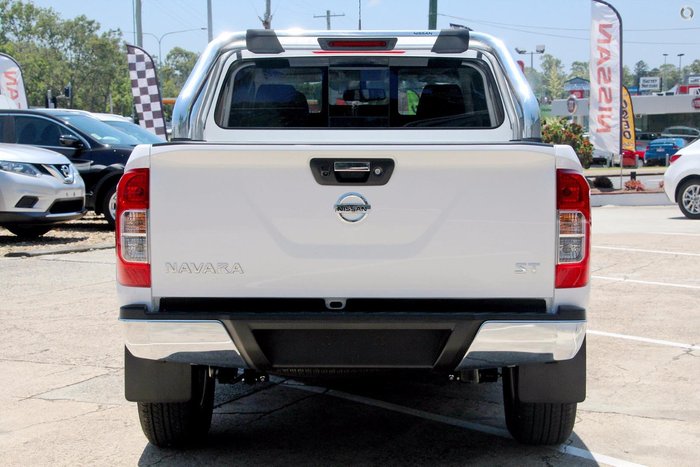 2017 Nissan Navara ST D23 Series 2 4X4 Dual Range Polar White