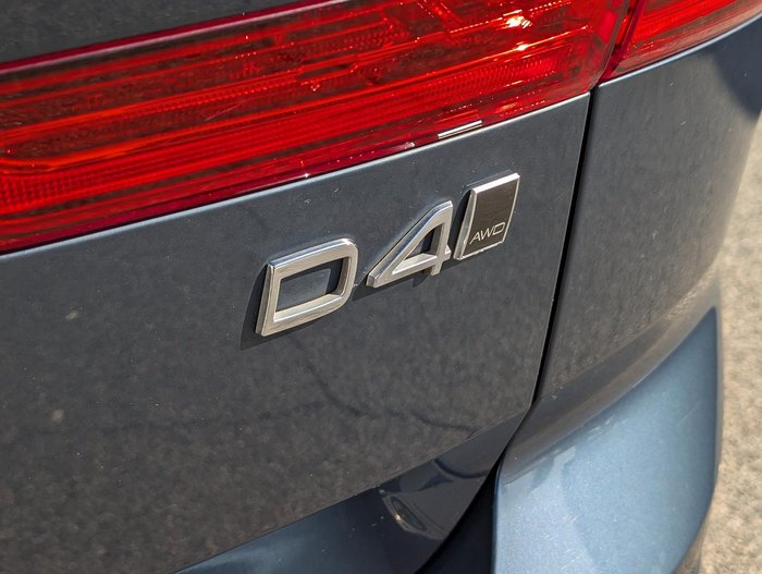 2018 Volvo XC60 D4 Momentum MY18 AWD Mussel Blue
