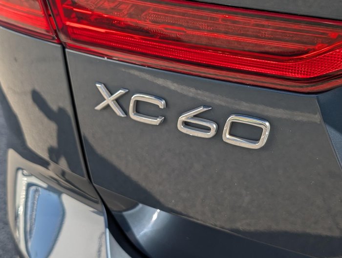2018 Volvo XC60 D4 Momentum MY18 AWD Mussel Blue