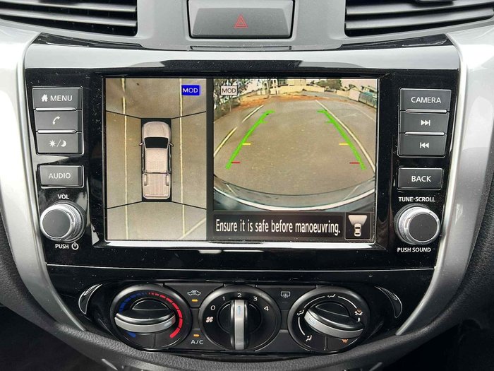 2024 Nissan Navara ST