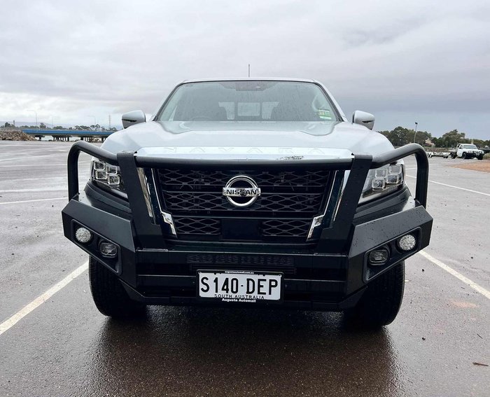 2024 Nissan Navara ST