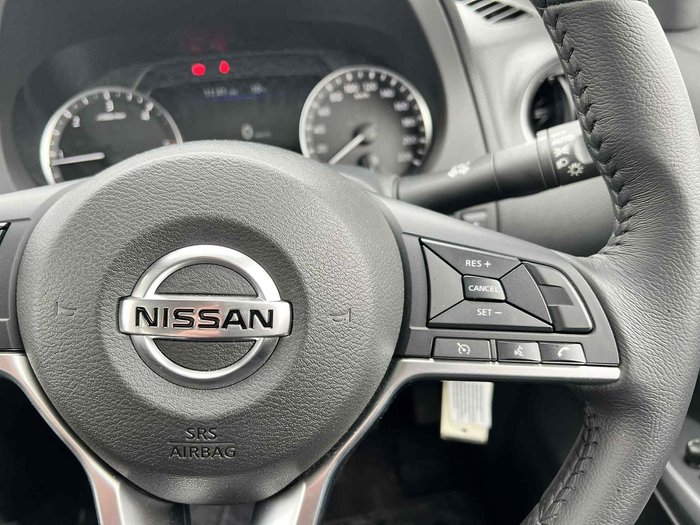 2024 Nissan Navara ST