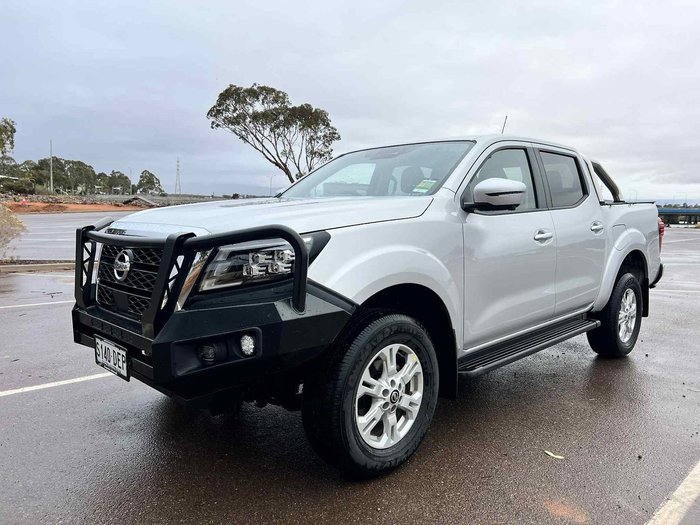 2024 Nissan Navara ST
