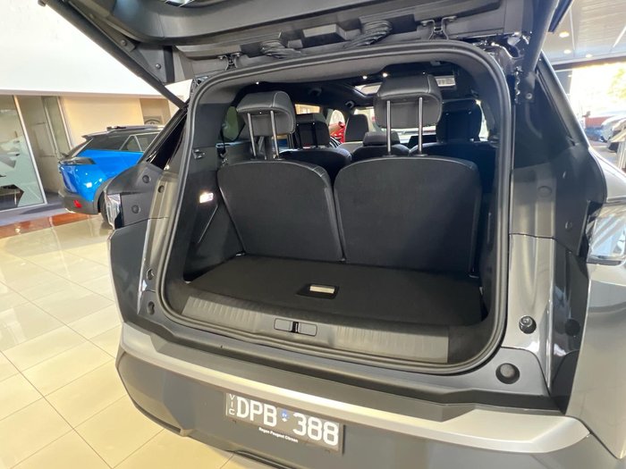 2025 Peugeot 5008 GT Premium Hybrid