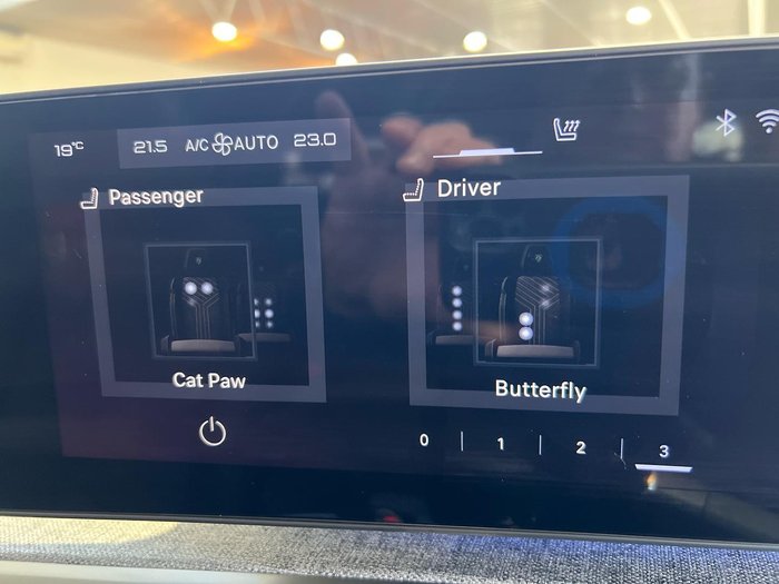 2025 Peugeot 5008 GT Premium Hybrid