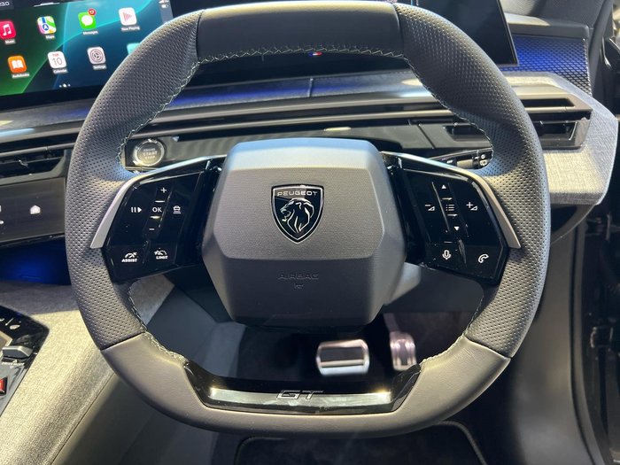 2025 Peugeot 5008 GT Premium Hybrid