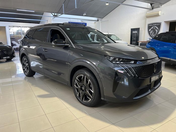 2025 Peugeot 5008 GT Premium Hybrid