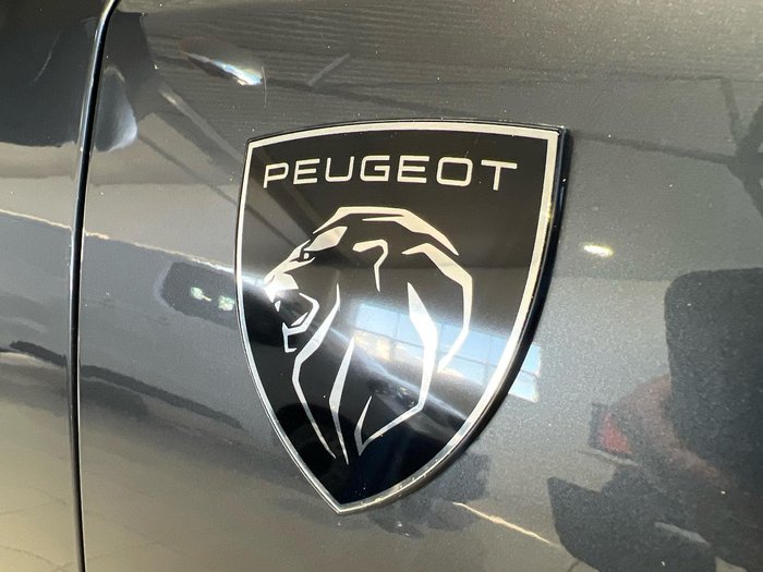 2025 Peugeot 5008 GT Premium Hybrid