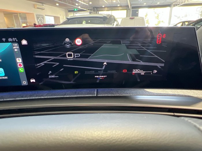 2025 Peugeot 5008 GT Premium Hybrid