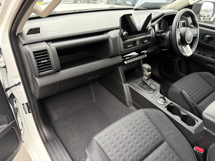 2025 Mitsubishi Triton GLX-R