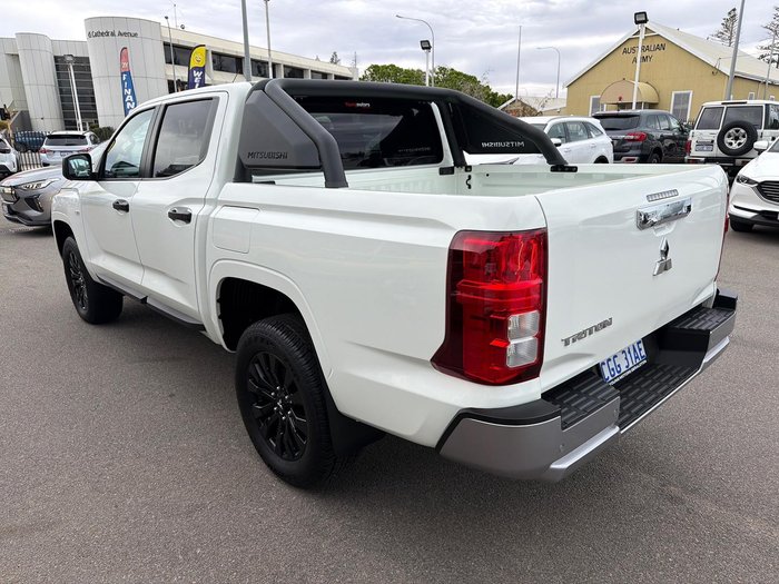 2025 Mitsubishi Triton GLX-R