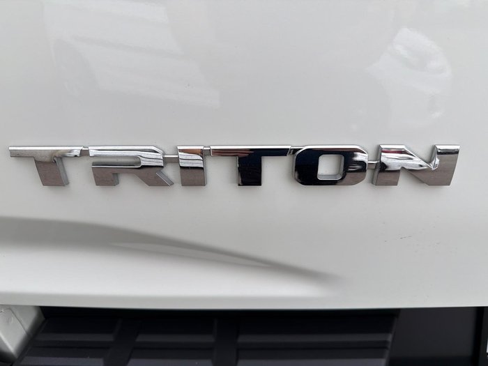 2025 Mitsubishi Triton GLX-R