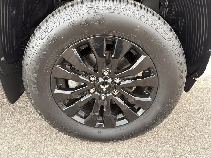 2025 Mitsubishi Triton GLX-R