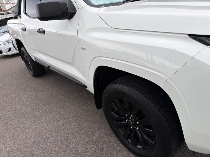 2025 Mitsubishi Triton GLX-R