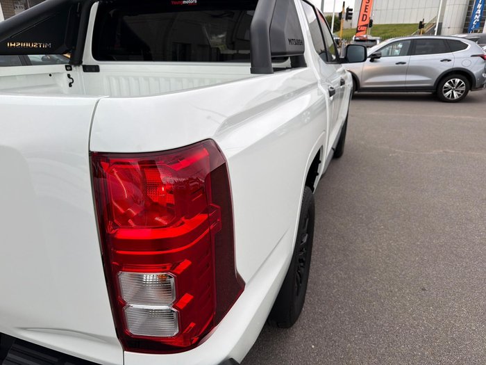 2025 Mitsubishi Triton GLX-R