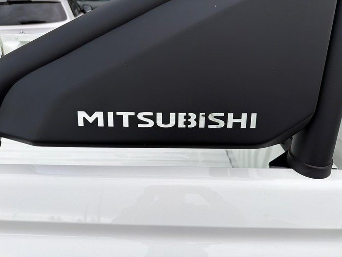 2025 Mitsubishi Triton GLX-R