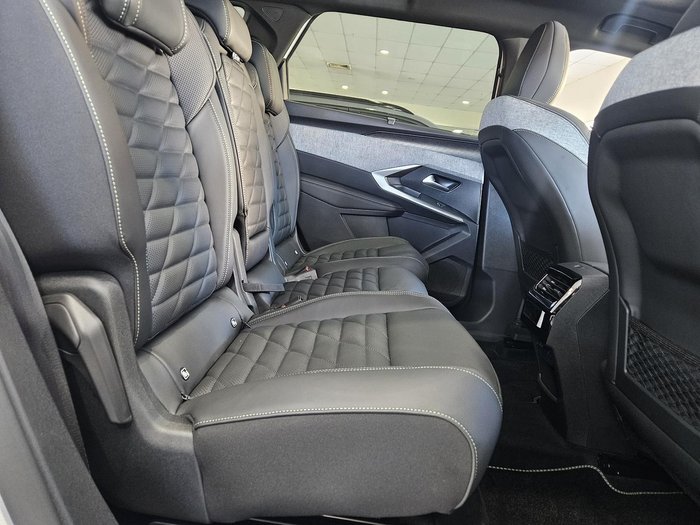 2025 Peugeot 5008 GT Premium Hybrid P74 MY25 Obsession Blue