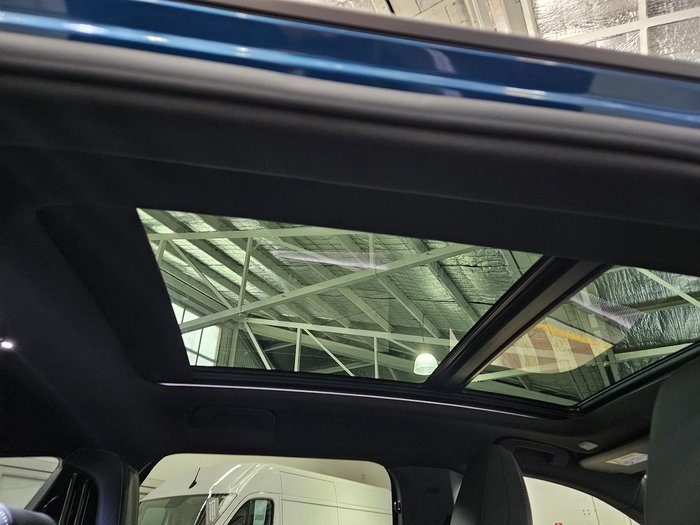 2025 Peugeot 5008 GT Premium Hybrid