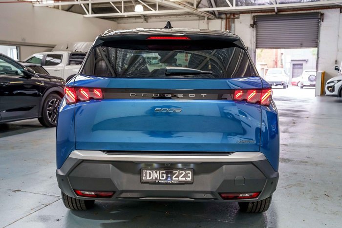 2025 Peugeot 5008 GT Premium Hybrid
