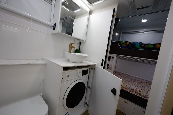 2025 Legend Caravans Tycoon Slider 28Ft - Triaxle - Family Van 2-Bunk