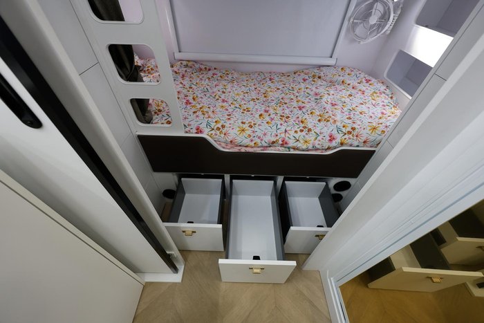 2025 Legend Caravans Tycoon Slider 28Ft - Triaxle - Family Van 2-Bunk