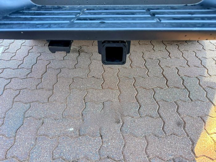 2025 Toyota Hilux SR5 48V GUN126R 4X4 Dual Range Stunning Silver