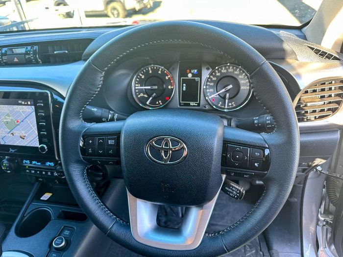 2025 Toyota Hilux SR5 48V GUN126R 4X4 Dual Range Stunning Silver
